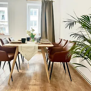  Apartment Design - Parking - Kingsize-bett - 2x Bad - Zentrum Deutschland